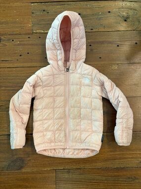 The North Face Pale Pink Quilted Puffer Jacket with Hood